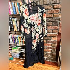 Beautiful SAACHI Anthropologie Sheer Floral Black Kimono Robe